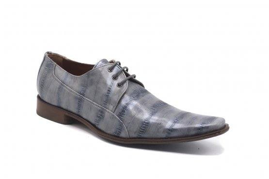 Zapato modelo Gwen, fabricado en Napa Rayas Gris